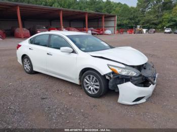  Salvage Nissan Altima