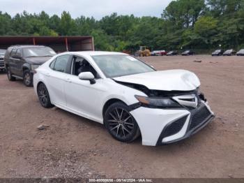  Salvage Toyota Camry