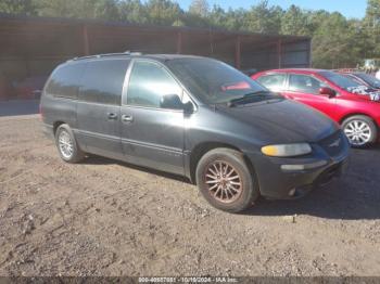  Salvage Chrysler Town & Country