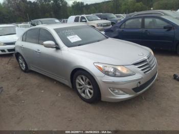  Salvage Hyundai Genesis