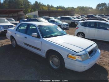  Salvage Ford Crown Victoria