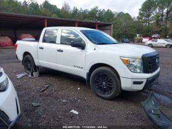  Salvage Nissan Titan