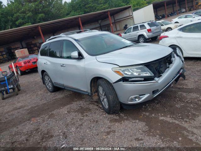  Salvage Nissan Pathfinder