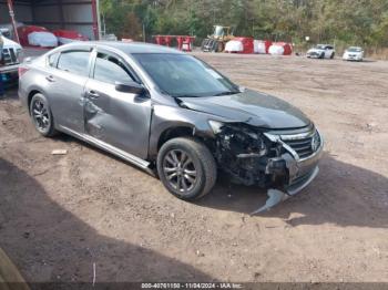  Salvage Nissan Altima