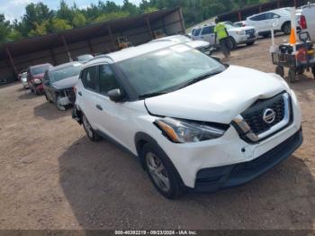  Salvage Nissan Kicks