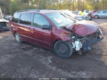  Salvage Toyota Sienna