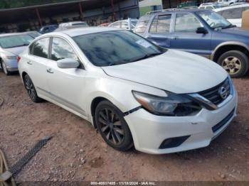  Salvage Nissan Altima