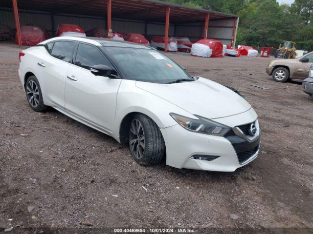  Salvage Nissan Maxima