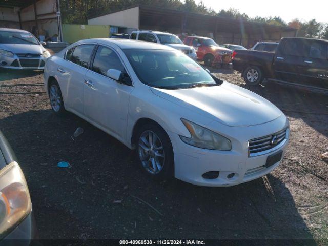  Salvage Nissan Maxima