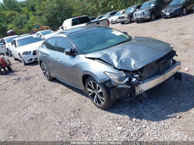  Salvage Nissan Maxima