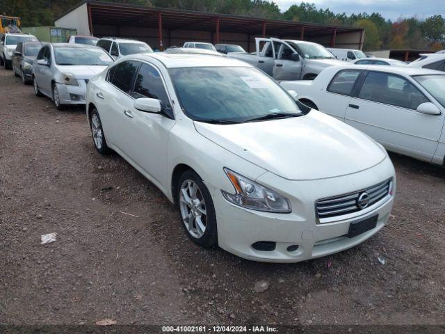  Salvage Nissan Maxima