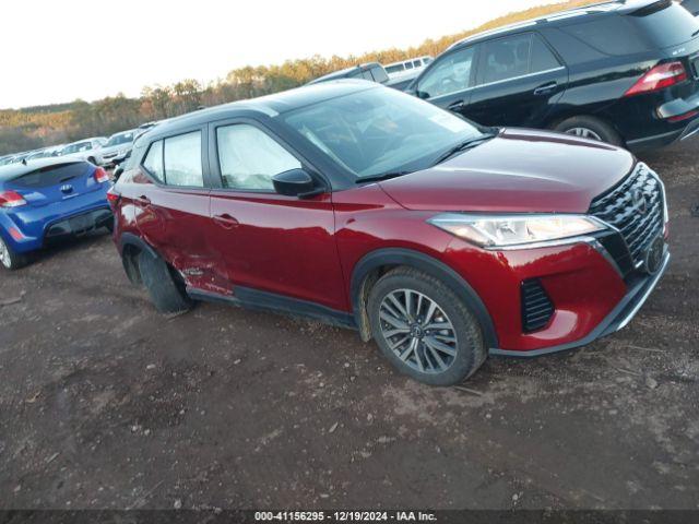  Salvage Nissan Kicks