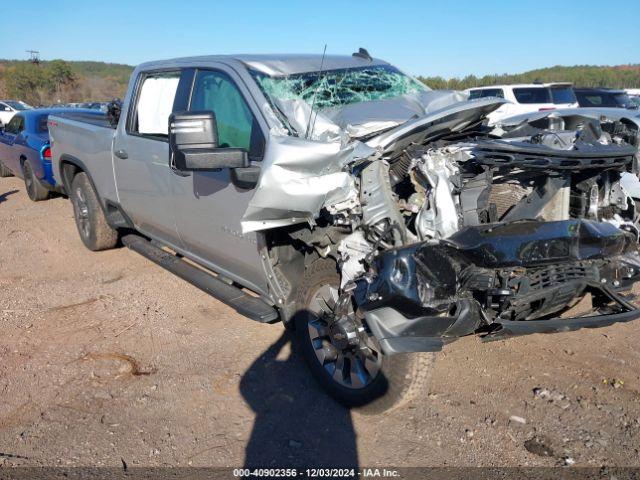  Salvage Chevrolet Silverado 2500