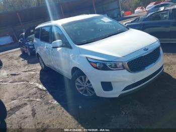  Salvage Kia Sedona