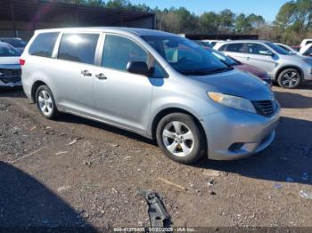  Salvage Toyota Sienna