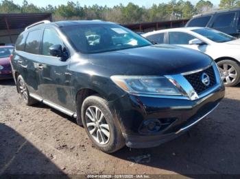  Salvage Nissan Pathfinder