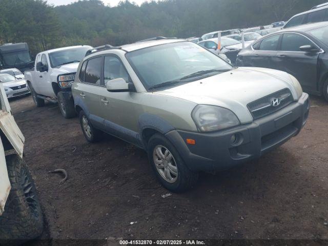  Salvage Hyundai TUCSON