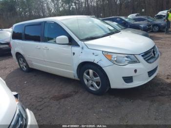  Salvage Volkswagen Routan