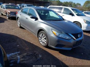  Salvage Nissan Altima