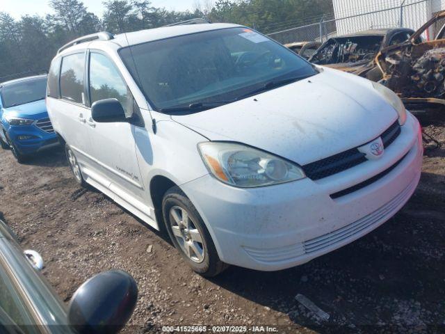  Salvage Toyota Sienna