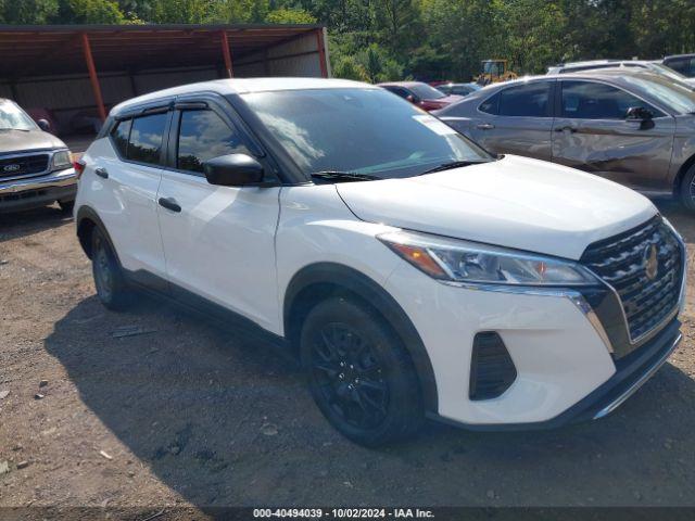  Salvage Nissan Kicks