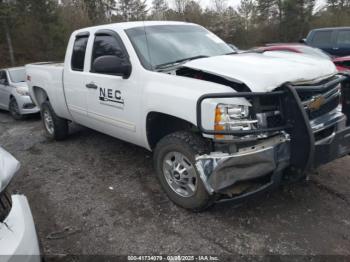  Salvage Chevrolet Silverado 2500