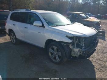  Salvage Toyota Highlander