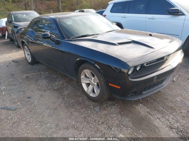  Salvage Dodge Challenger