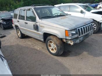 Salvage Jeep Grand Cherokee