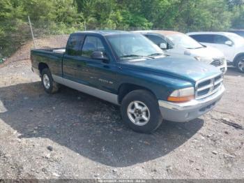  Salvage Dodge Dakota