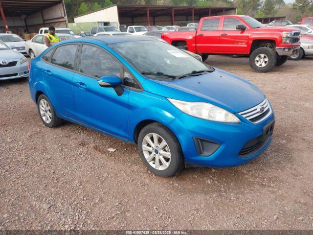  Salvage Ford Fiesta