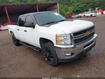  Salvage Chevrolet Silverado 2500