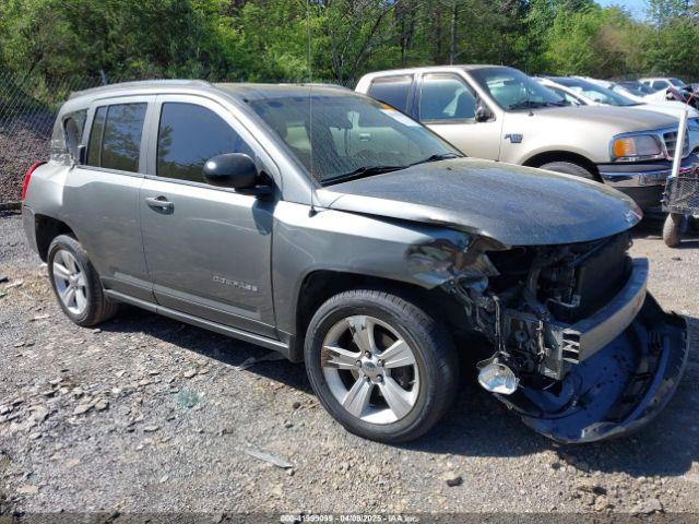  Salvage Jeep Compass