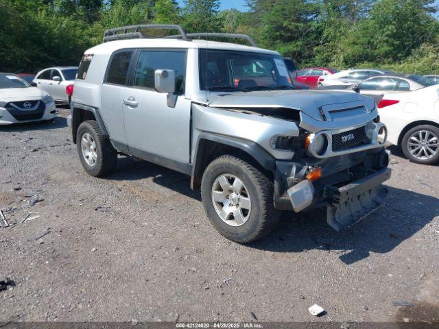  Salvage Toyota FJ Cruiser