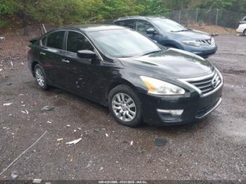  Salvage Nissan Altima