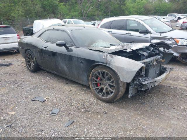  Salvage Dodge Challenger