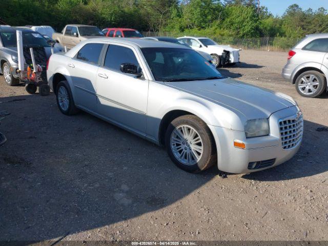  Salvage Chrysler 300