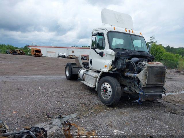  Salvage Freightliner Cascadia 113