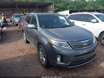  Salvage Kia Sorento