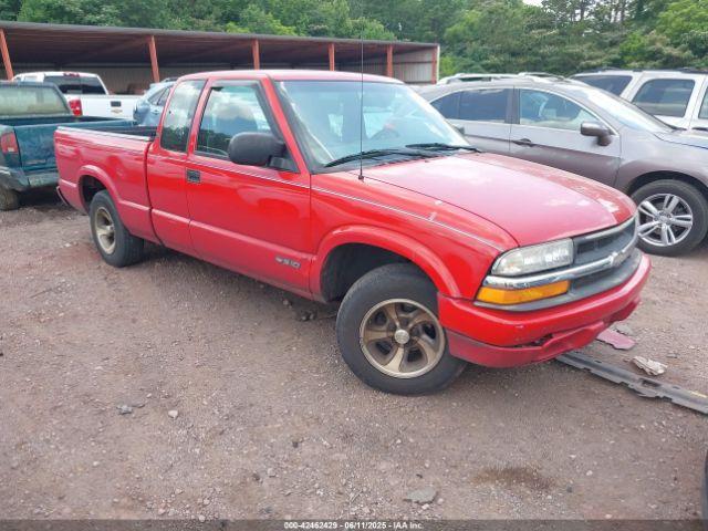  Salvage Chevrolet S-10
