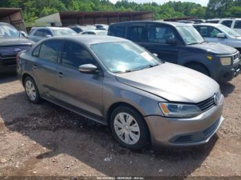 Salvage Volkswagen Jetta
