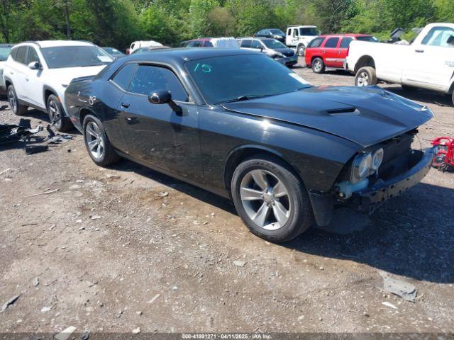  Salvage Dodge Challenger