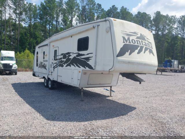  Salvage Montanta Trailer