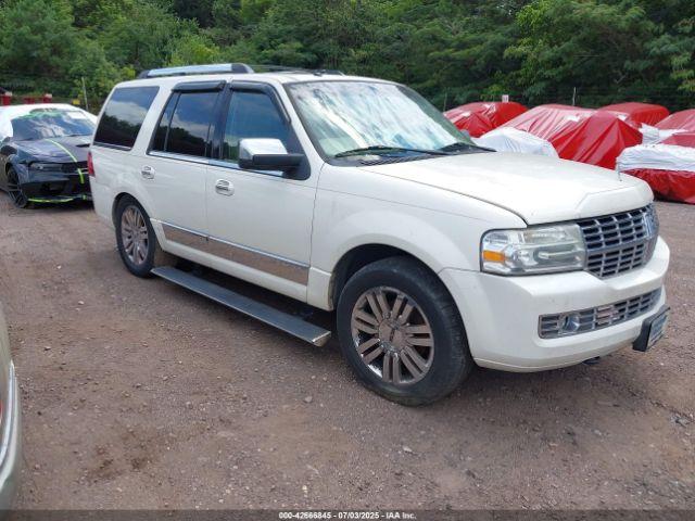  Salvage Lincoln Navigator