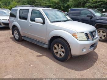  Salvage Nissan Pathfinder