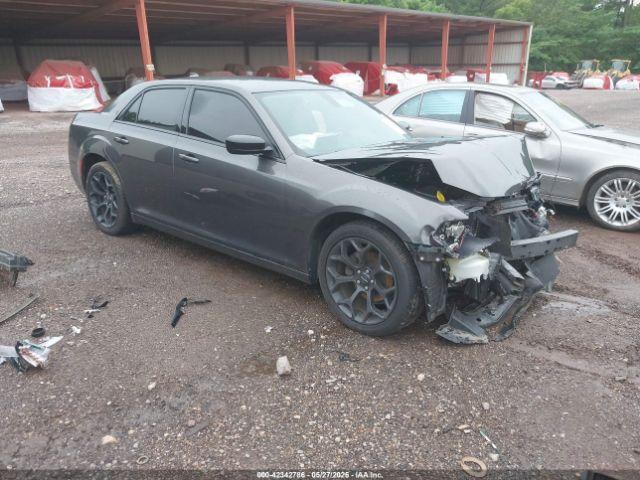  Salvage Chrysler 300