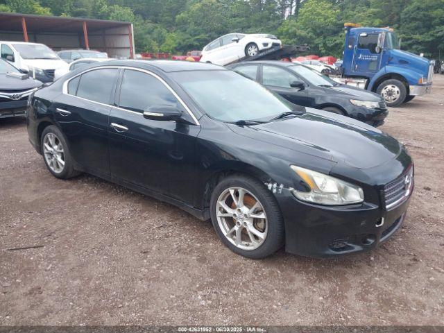  Salvage Nissan Maxima