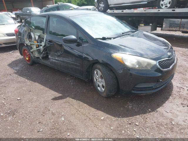  Salvage Kia Forte