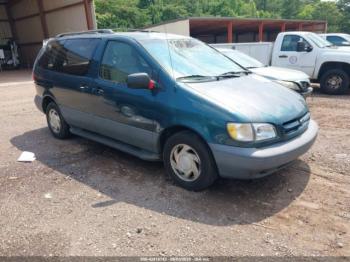  Salvage Toyota Sienna