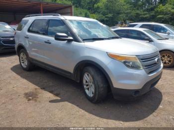  Salvage Ford Explorer